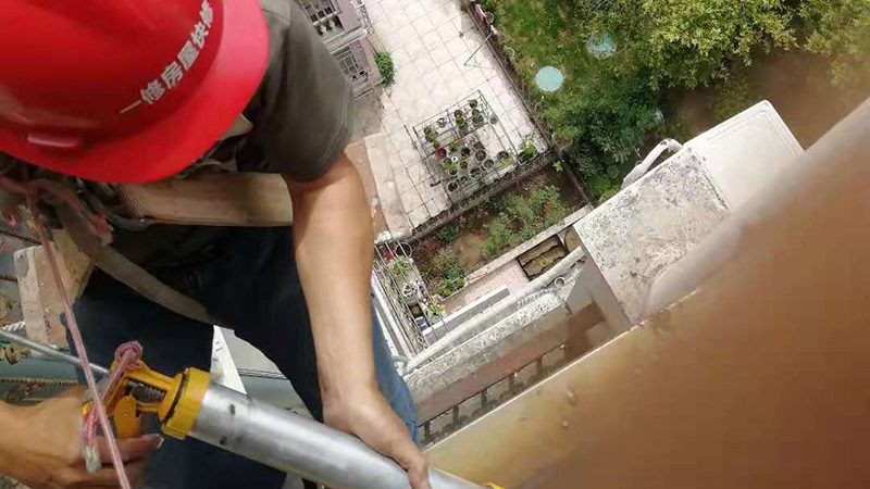 聚氨酯防水涂料配比比例揭秘：如何精准配制高效防水层**